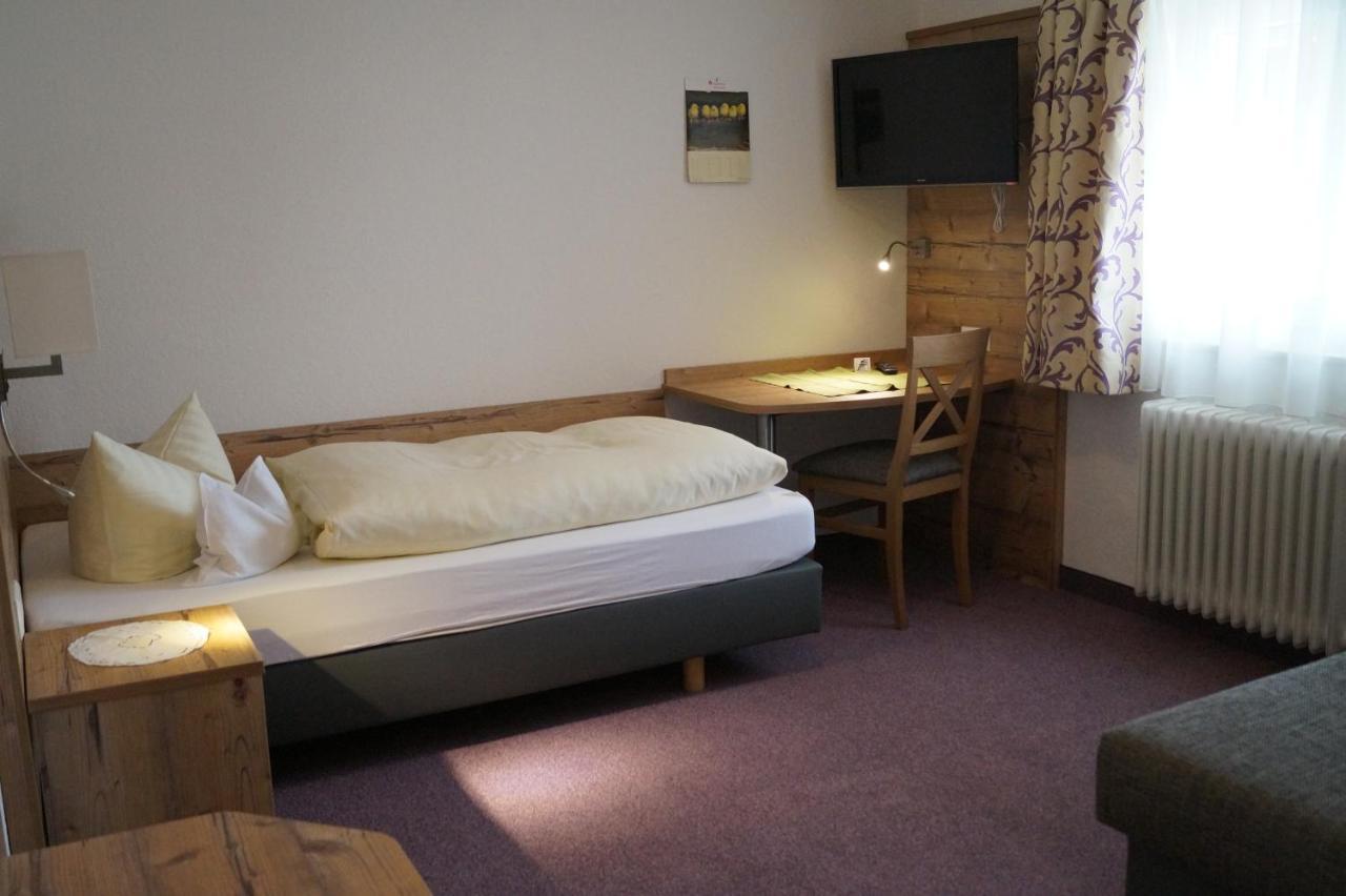Landhotel Schellenberg 위버링겐 외부 사진